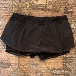 Lululemon laser cut skirt 🔥